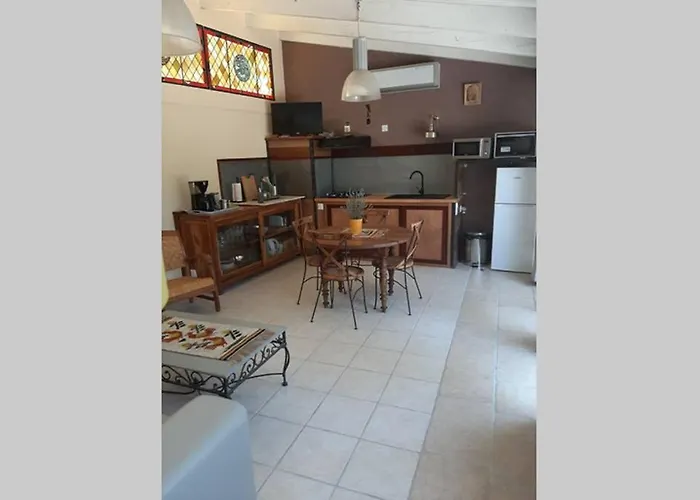 Appartement Loft Atelier Dans Ancien Domaine Viticole